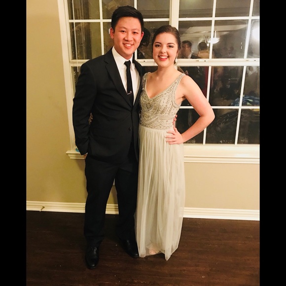 Meet your seller!! 🌺🌝🌸 - Picture 2 of 3